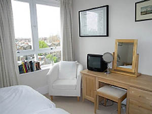 London 2 Bedroom accommodation - bedroom 2 (LN-560) photo 2 of 2