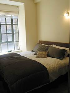 London 2 Bedroom accommodation - bedroom 1 (LN-566) photo 1 of 1