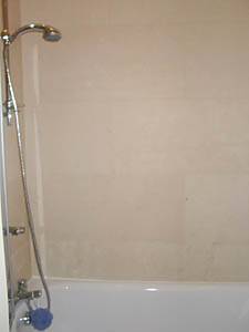 London 2 Bedroom accommodation - bathroom 1 (LN-566) photo 1 of 4