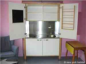 London 1 Bedroom accommodation - kitchen (LN-571) photo 1 of 1