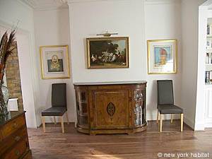 London 3 Bedroom accommodation - living room (LN-574) photo 5 of 5