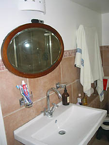 Londres 3 Dormitorios - Casa Adosada alojamiento - ba&ntilde;o 2 (LN-575) photo 3 de 3