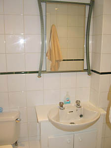 Londres Estudio alojamiento - ba&ntilde;o (LN-584) photo 3 de 4