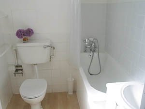 Londra Monolocale appartamento - bagno (LN-587) photo 1 di 2