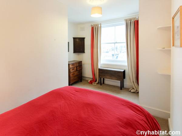 Chambre 1 - Photo 4 sur 6 Chambre 1 - Photo 4 sur 6