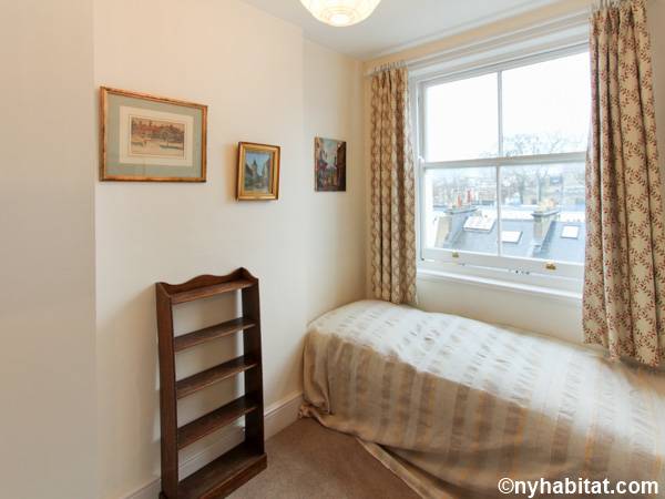 Chambre 2 - Photo 2 sur 3 Chambre 2 - Photo 2 sur 3