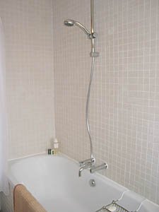 Londra 2 Camere appartamento casa vacanze - bagno 1 (LN-602) photo 2 di 2