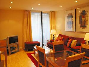 London - 2 Bedroom accommodation - Apartment reference LN-612