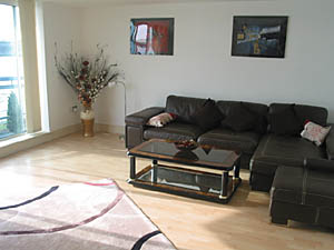 Londra 2 Camere - Duplex appartamento casa vacanze - soggiorno (LN-616) photo 2 di 5