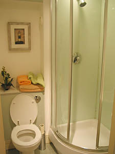 Londra 2 Camere - Duplex appartamento casa vacanze - bagno 2 (LN-616) photo 1 di 1