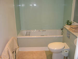 Londra 2 Camere - Duplex appartamento casa vacanze - bagno 1 (LN-616) photo 1 di 2