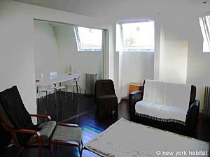London 2 Bedroom accommodation - living room (LN-655) photo 1 of 2