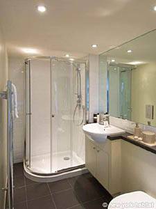Londres Studio T1 - Duplex appartement location vacances - salle de bain (LN-667) photo 1 sur 1