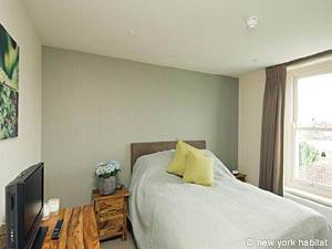 London 1 Bedroom accommodation - bedroom (LN-675) photo 1 of 2