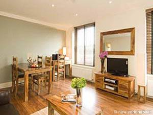 London 1 Bedroom accommodation - living room (LN-675) photo 2 of 2