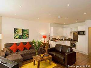 London 2 Bedroom accommodation - living room (LN-676) photo 2 of 3