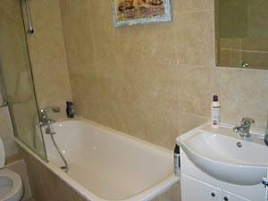 Londres T2 logement location appartement - salle d'eau (LN-677) photo 2 sur 2