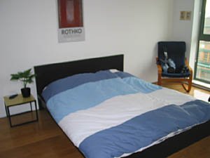 London 3 Zimmer ferienwohnung - schlafzimmer 1 (LN-696) photo 3 von 3