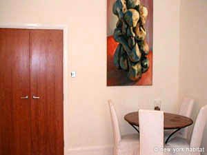 London 1 Bedroom apartment - living room (LN-706) photo 2 of 2