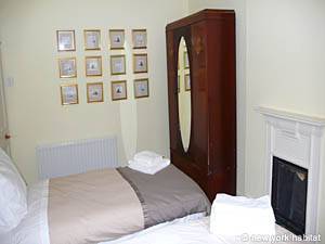 London 3 Zimmer ferienwohnung - schlafzimmer 1 (LN-786) photo 2 von 2