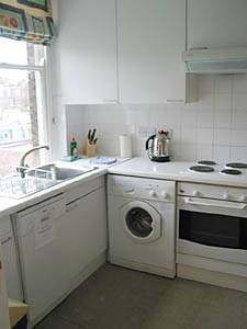 London 1 Bedroom accommodation - kitchen (LN-788) photo 1 of 2