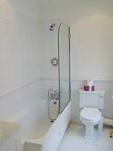 London 2 Bedroom accommodation - bathroom (LN-789) photo 1 of 1