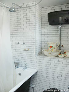 London 2 Bedroom accommodation - bathroom 2 (LN-794) photo 1 of 1