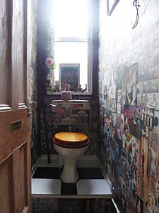 London 2 Bedroom - Duplex accommodation - bathroom 1 (LN-817) photo 4 of 4