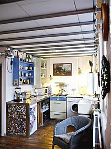 London 2 Bedroom - Loft accommodation - kitchen (LN-825) photo 1 of 1