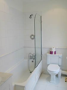 London 3 Zimmer ferienwohnung - badezimmer (LN-849) photo 1 von 1