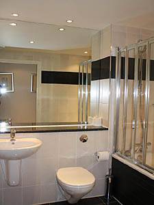 Londres T2 appartement location vacances - salle de bain (LN-872) photo 1 sur 1