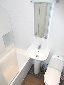 Londres Estudio alojamiento - ba&ntilde;o (LN-940) photo 1 de 2