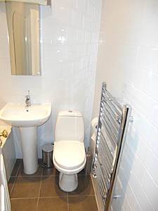 Londres Estudio alojamiento - ba&ntilde;o (LN-940) photo 2 de 2