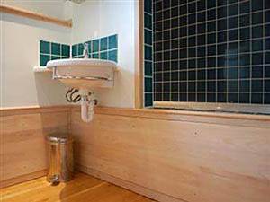 Londres T3 logement location appartement - salle de bain (LN-973) photo 1 sur 4 Londres T3 logement location appartement - salle de bain (LN-973) photo 1 sur 4