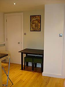 Londres T3 logement location appartement - séjour (LN-973) photo 3 sur 4 Londres T3 logement location appartement - séjour (LN-973) photo 3 sur 4