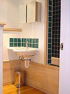 Londres T3 logement location appartement - salle de bain (LN-973) photo 3 sur 4 Londres T3 logement location appartement - salle de bain (LN-973) photo 3 sur 4
