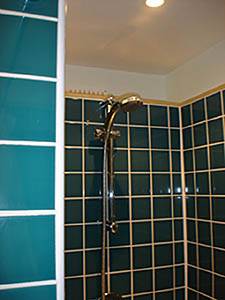 Londres T3 logement location appartement - salle de bain (LN-973) photo 4 sur 4 Londres T3 logement location appartement - salle de bain (LN-973) photo 4 sur 4