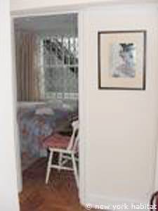 London 2 Bedroom accommodation - bedroom 1 (LN-976) photo 3 of 3 London 2 Bedroom accommodation - bedroom 1 (LN-976) photo 3 of 3