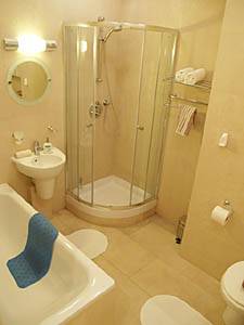 Londra 3 Camere da letto appartamento casa vacanze - bagno 1 (LN-990) photo 1 di 3