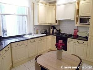 London 2 Bedroom accommodation - kitchen (LN-1052) photo 1 of 1 London 2 Bedroom accommodation - kitchen (LN-1052) photo 1 of 1