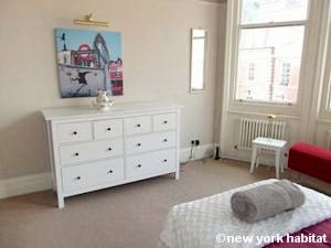 London 2 Bedroom accommodation - bedroom 2 (LN-1052) photo 2 of 3 London 2 Bedroom accommodation - bedroom 2 (LN-1052) photo 2 of 3