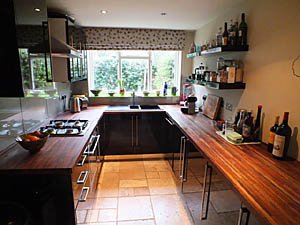 London 2 Bedroom accommodation - kitchen (LN-1085) photo 1 of 4
