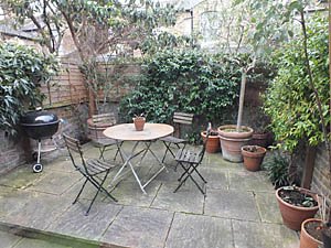 London 2 Bedroom accommodation - other (LN-1085) photo 2 of 3