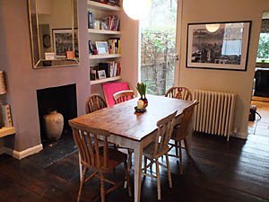 London 2 Bedroom accommodation - living room (LN-1085) photo 4 of 6