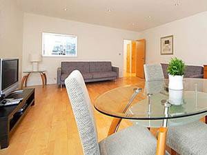 London 2 Bedroom accommodation - living room (LN-1103) photo 5 of 6