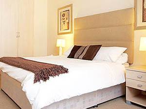 London 2 Bedroom accommodation - bedroom 1 (LN-1103) photo 2 of 2