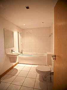 London 2 Bedroom accommodation - bathroom 2 (LN-1130) photo 1 of 1