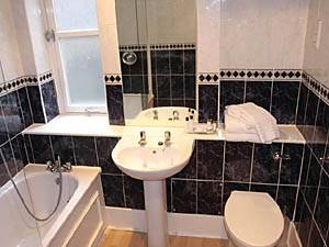 Londres T2 logement location appartement - salle de bain (LN-1153) photo 1 sur 1