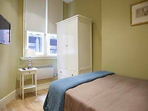 London 2 Bedroom accommodation - bedroom 1 (LN-1165) photo 1 of 1