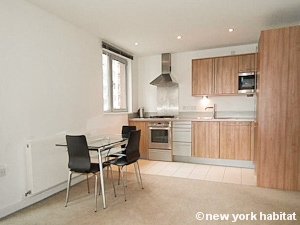 London 2 Bedroom apartment - kitchen (LN-1176) photo 2 of 2